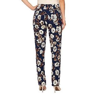 Isaac Mizrahi Live! Petite 24/7 Stretch Straight Leg Pants